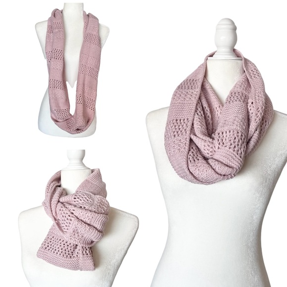 New York & Company Accessories - 🔵 3/ $15 - Soft Pink and Silver Infinity Scarf